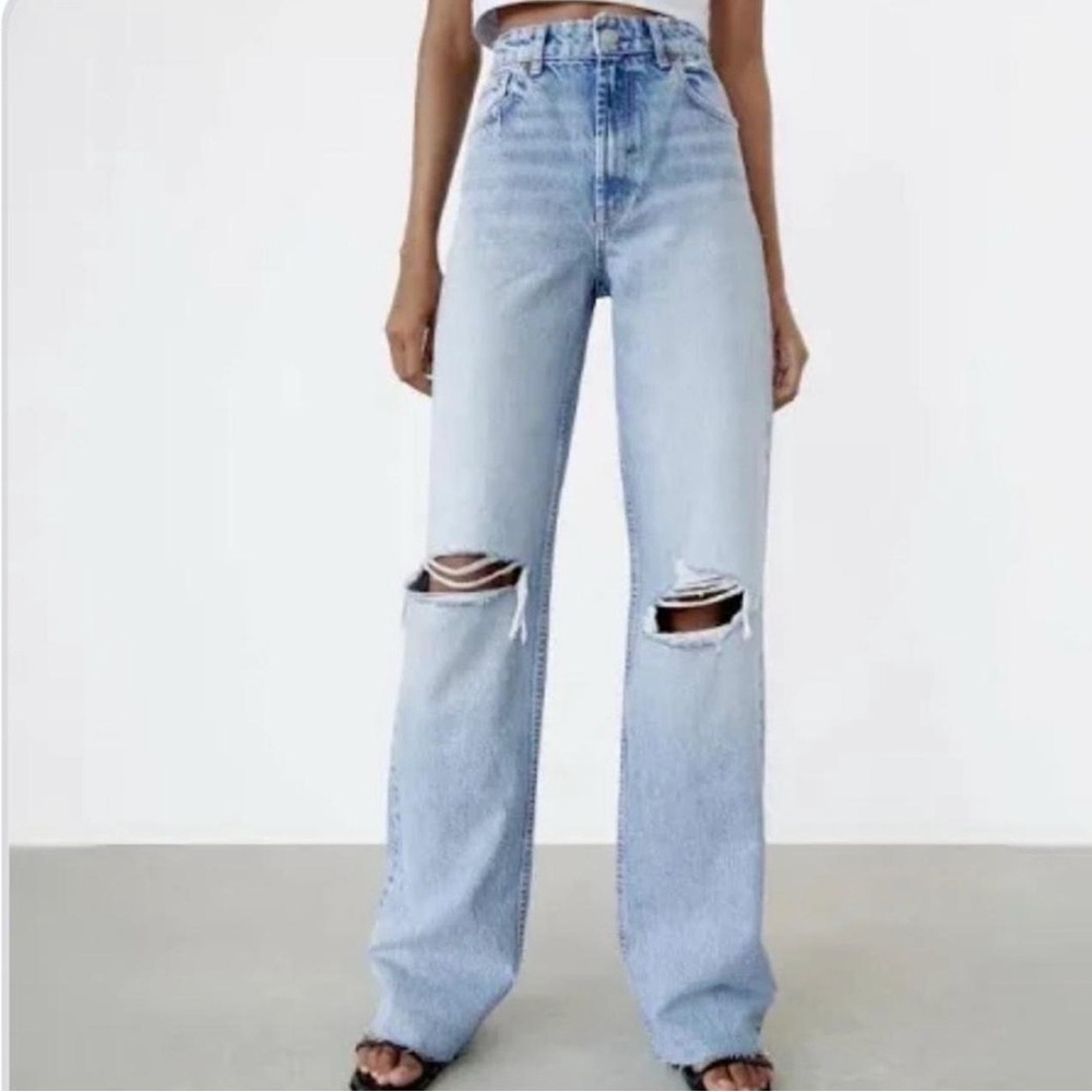 Zara Distressed‎ Wide Leg Flare Light Wash Jeans